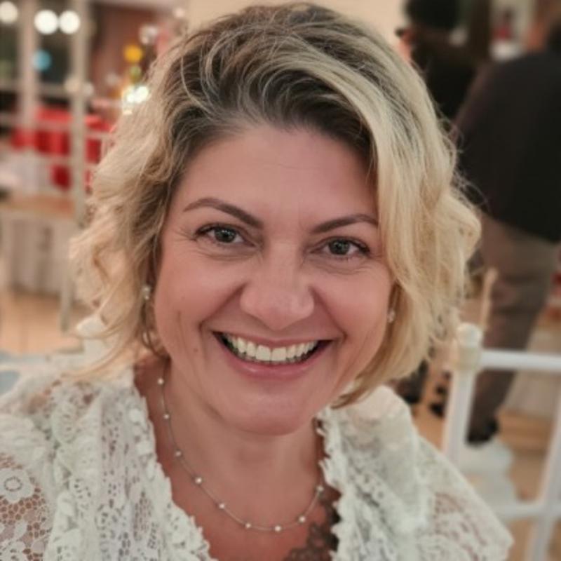 Paula Paiva Siqueira